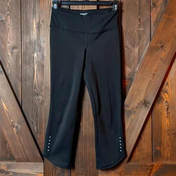 Old Navy Active Go Dry Cropped Black Leggings Size Small - Picture 1 of 8